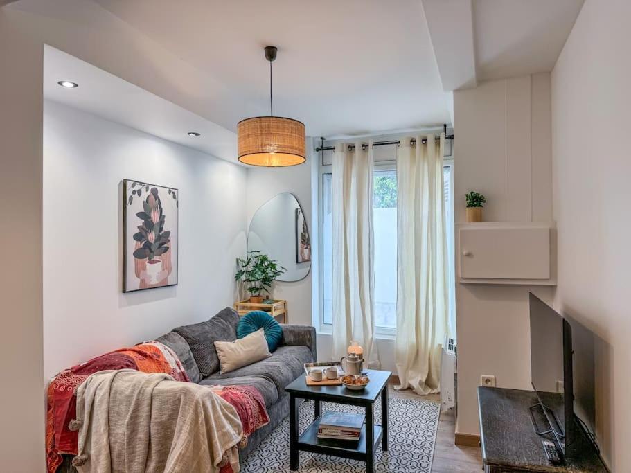 Elegance Au Coeur De Tarbes Apartment Exterior photo